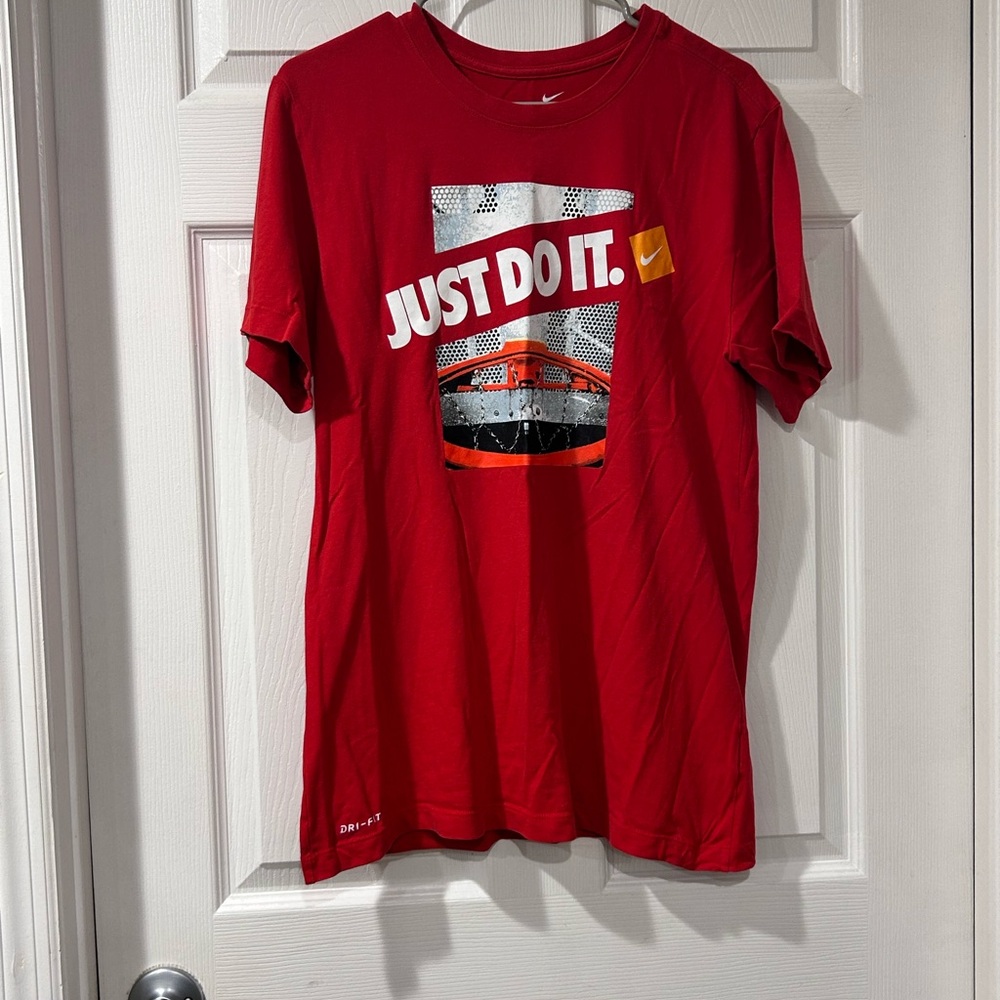 Nike Red 'Just Do It' T-Shirt